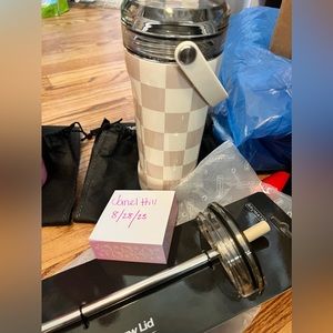 Brumate Tan Checker Shaker w/matching straw lid